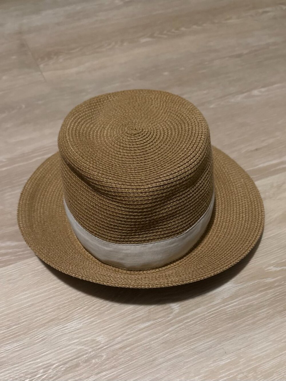 Eric Javits Straw Fedora with Cream Band - Picture 2 of 7
